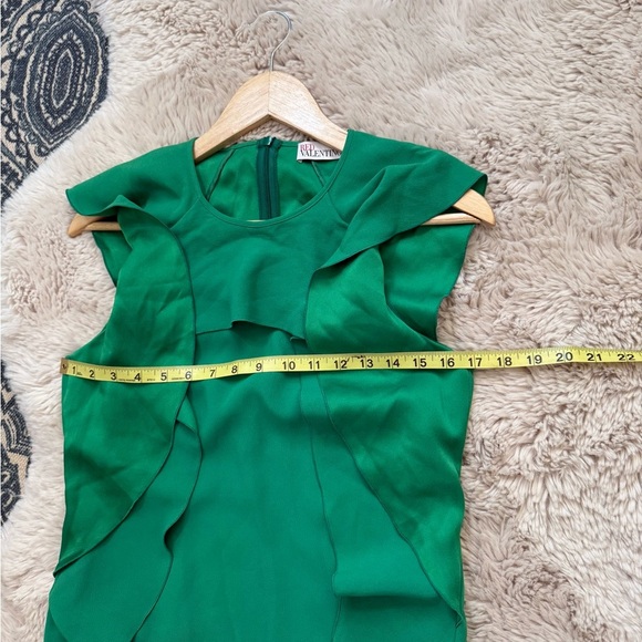 Valentino Ruffle  Shift Dress Kelly green size 40 Small - Picture 11 of 13